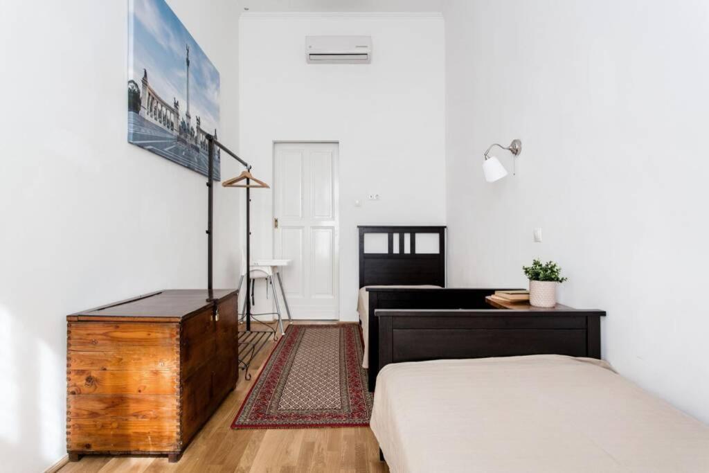 Central Budapest Apartment In Historical Building With Free Private Parking Exteriér fotografie